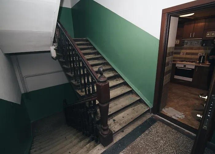 On Bernarda Meretyna リヴィウ