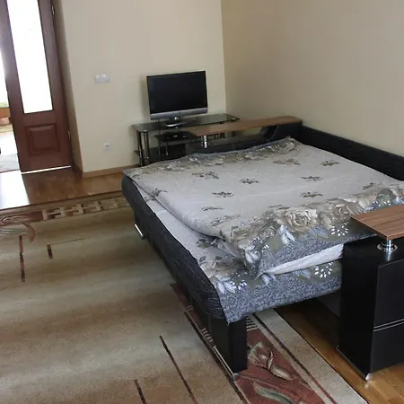 On Bernarda Meretyna アパート *